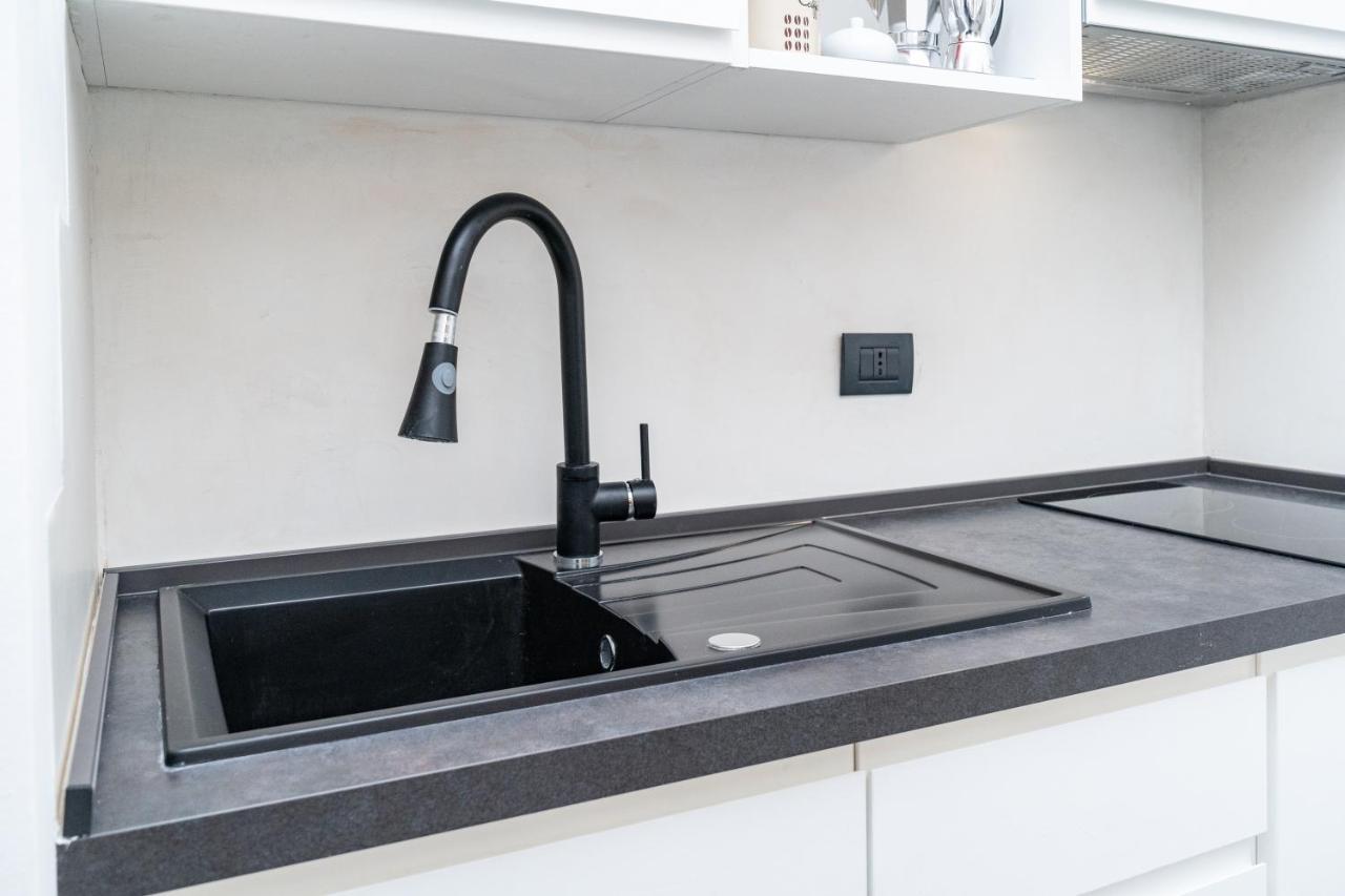 Brand New Studio With Garage - Close To The Beach Acquarica del Capo Exterior foto